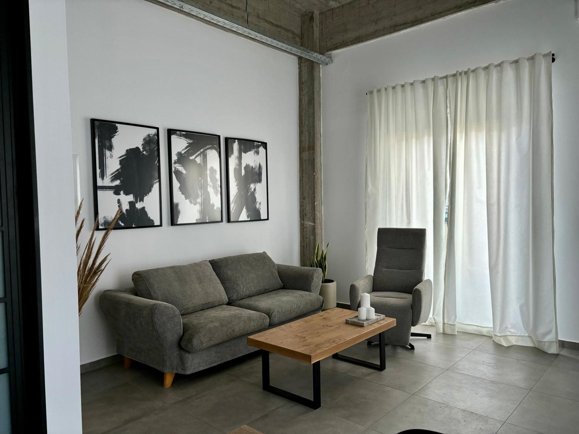 Industrial Loft Comfort Living *